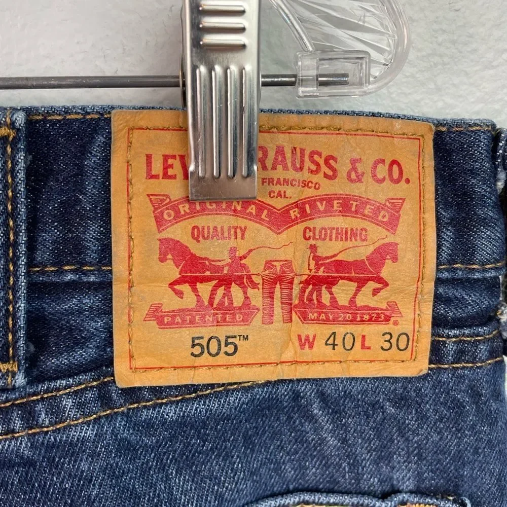 Levi's 505 Classic Blue Straight Denim Jeans Size W40 L30 EUC